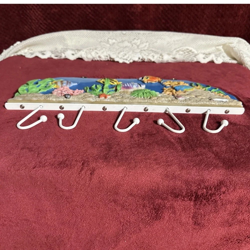 Rack Towel/Coats Wall Mount 5 Hooks. Sealife Multicolor Undersea Fish Nautica